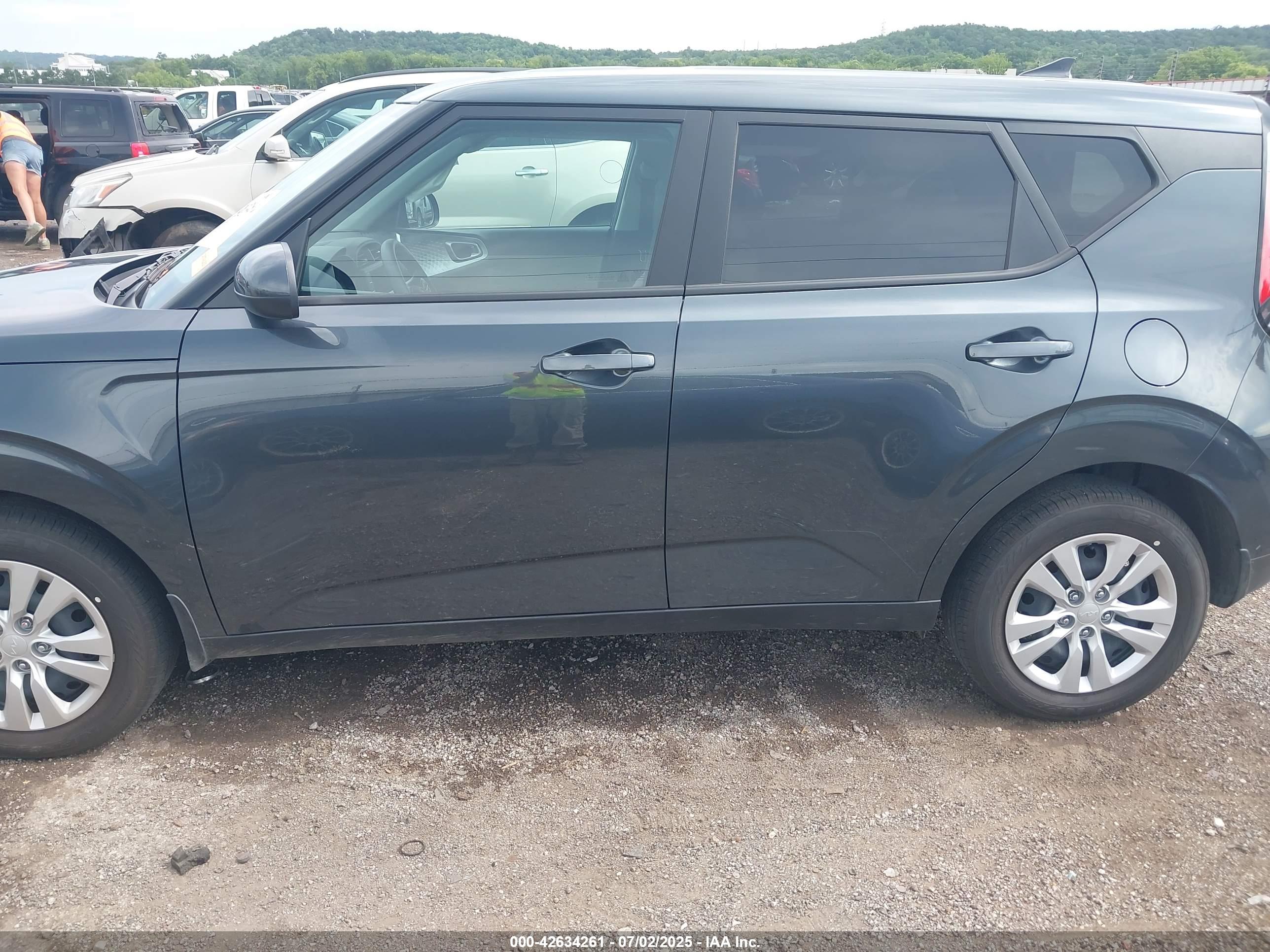 2025 KIA SOUL LX