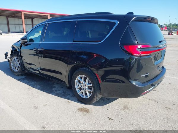 2022 CHRYSLER PACIFICA TOURING L — I3