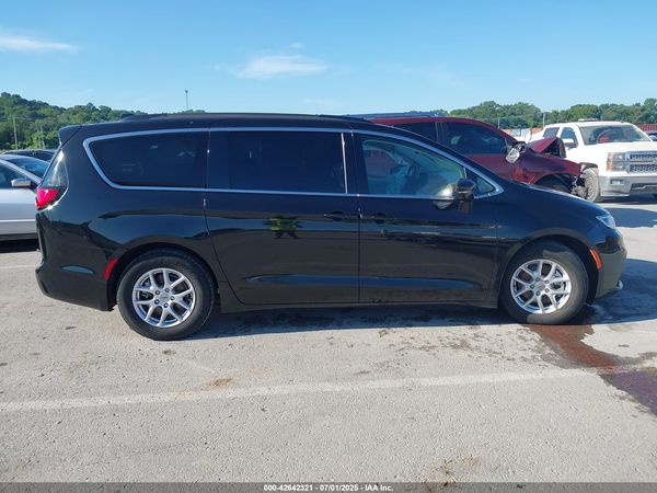 2022 CHRYSLER PACIFICA TOURING L — I116