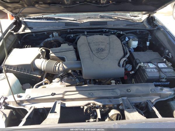 2020 TOYOTA TACOMA SR5 V6