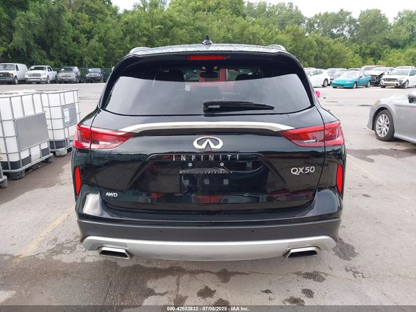 2021 INFINITI QX50 LUXE AWD