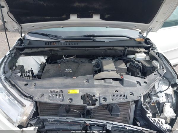 2019 TOYOTA HIGHLANDER LE PLUS