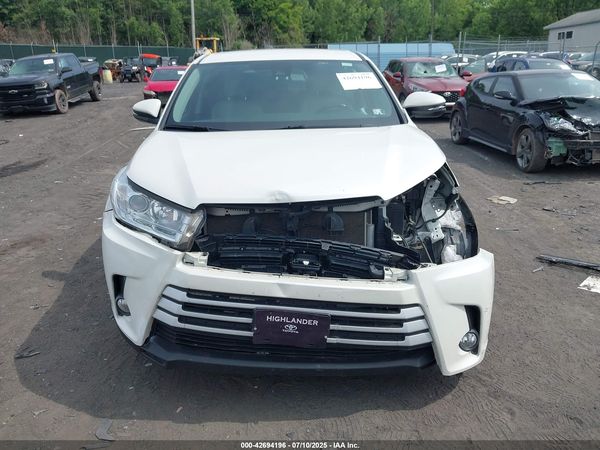 2019 TOYOTA HIGHLANDER LE PLUS
