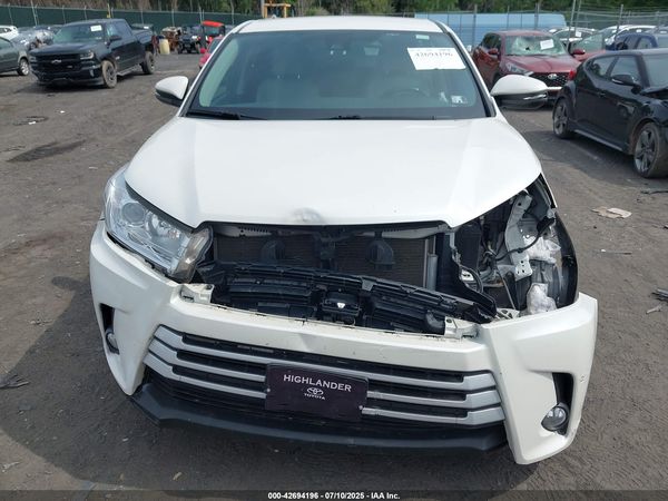 2019 TOYOTA HIGHLANDER LE PLUS