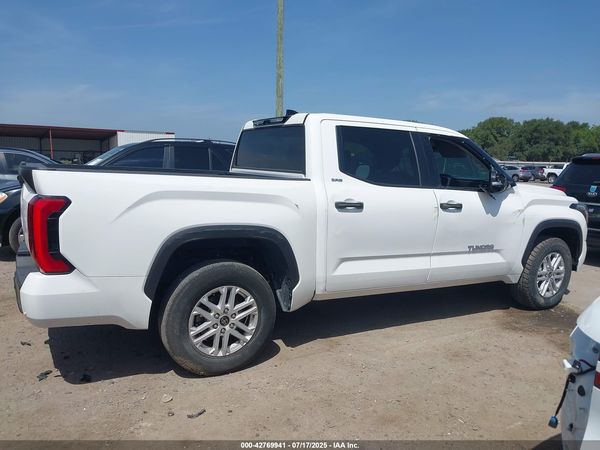 2023 TOYOTA TUNDRA SR5