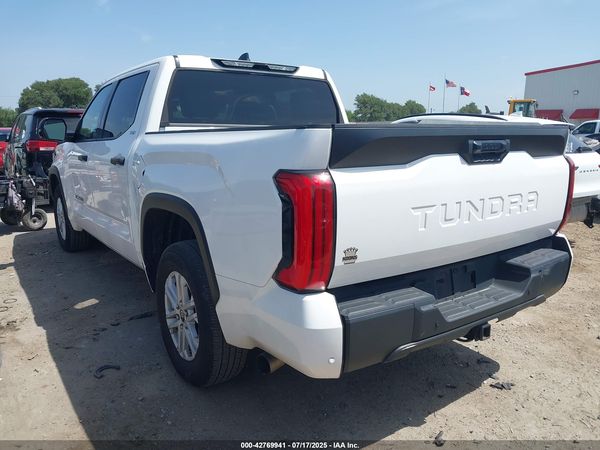 2023 TOYOTA TUNDRA SR5