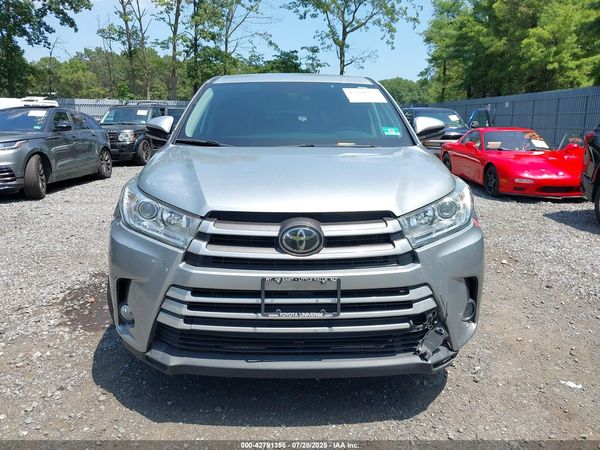 2018 TOYOTA HIGHLANDER LE PLUS