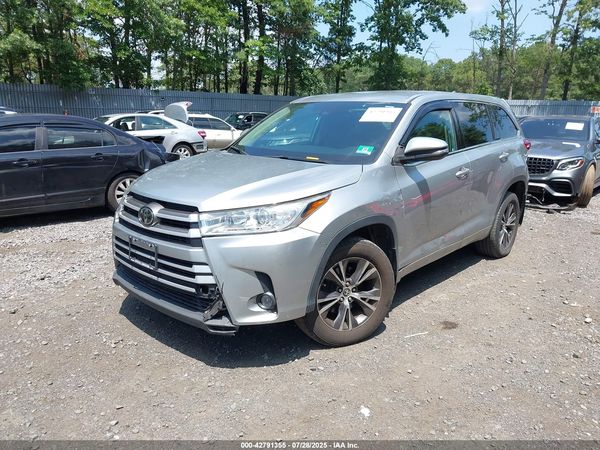 2018 TOYOTA HIGHLANDER LE PLUS
