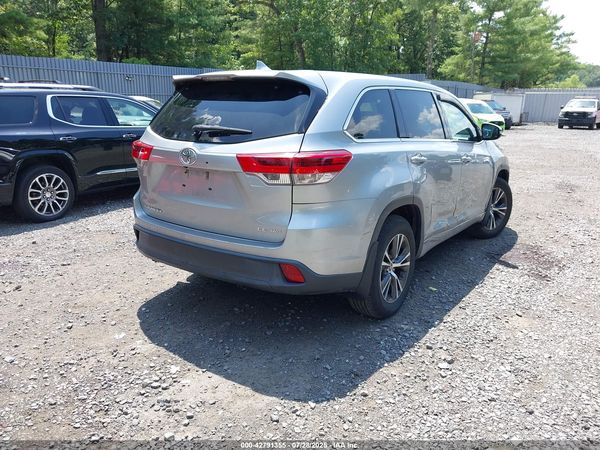 2018 TOYOTA HIGHLANDER LE PLUS