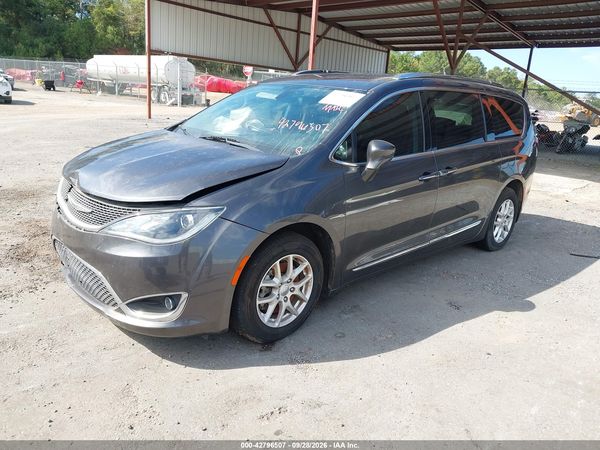 2020 CHRYSLER PACIFICA — I2