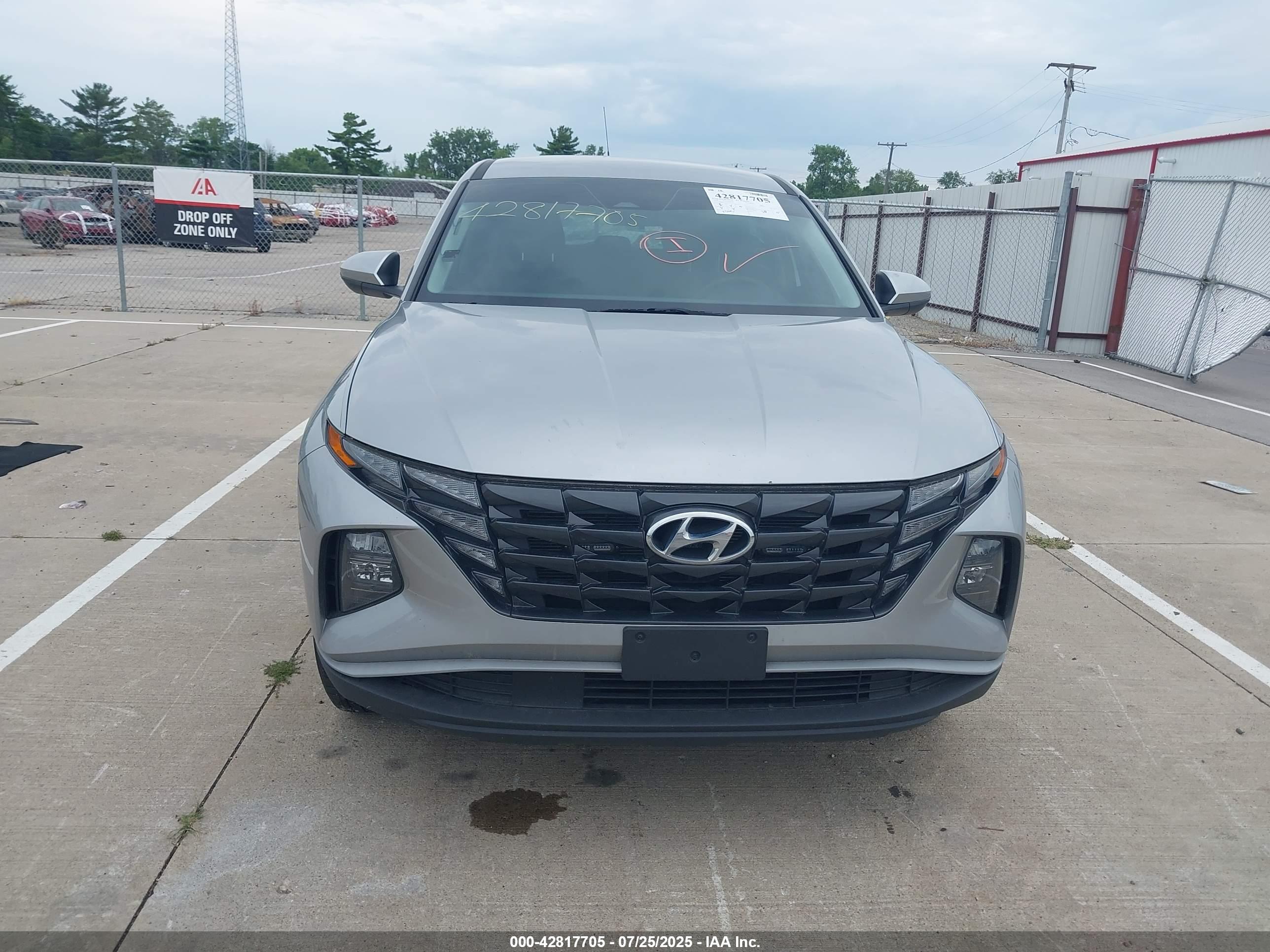 2024 HYUNDAI TUCSON SE