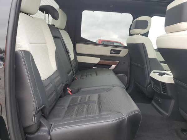 2023 TOYOTA TUNDRA