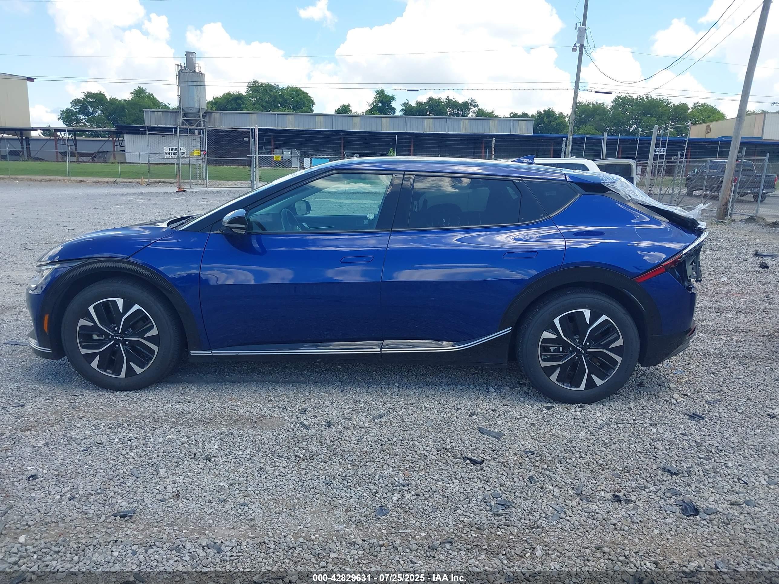 2024 KIA EV6 WIND
