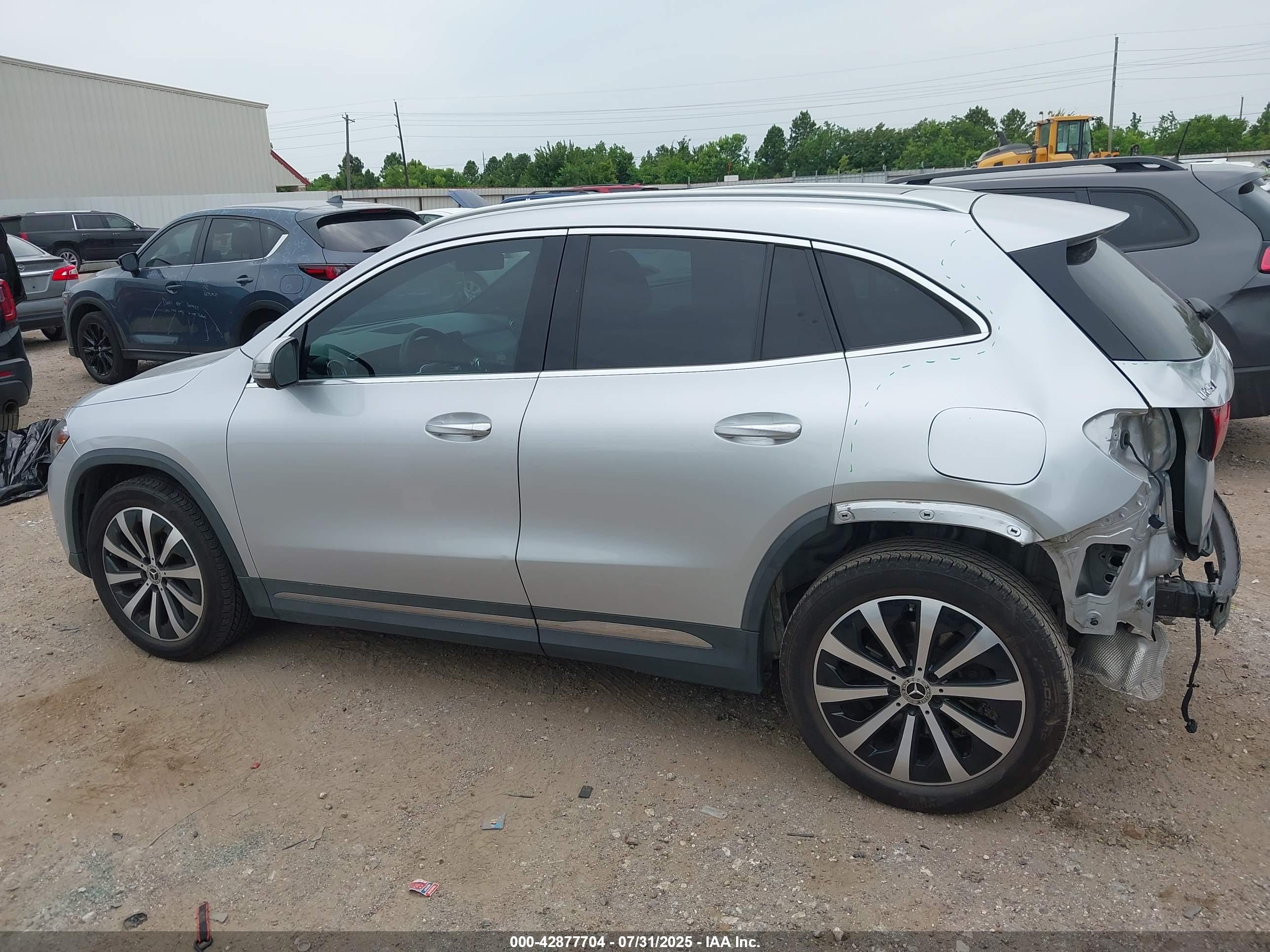 2022 MERCEDES-BENZ GLA 250 GLA250