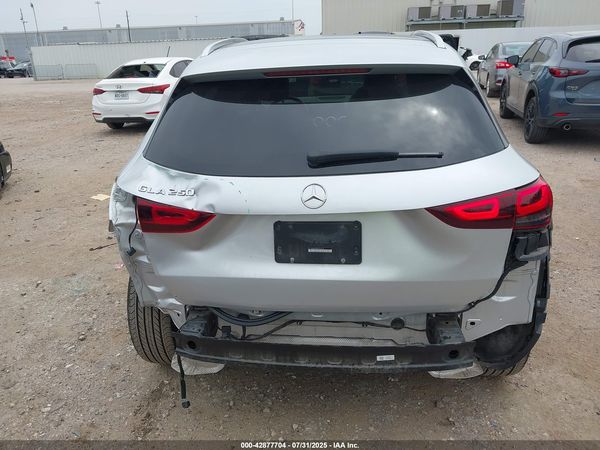 2022 MERCEDES-BENZ GLA 250 GLA250