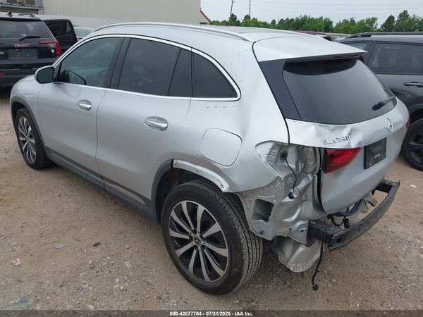 2022 MERCEDES-BENZ GLA 250 GLA250