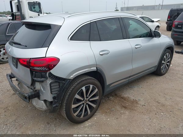 2022 MERCEDES-BENZ GLA 250 GLA250