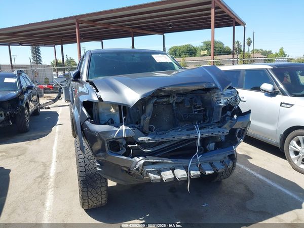 2017 TOYOTA TACOMA SR5 V6