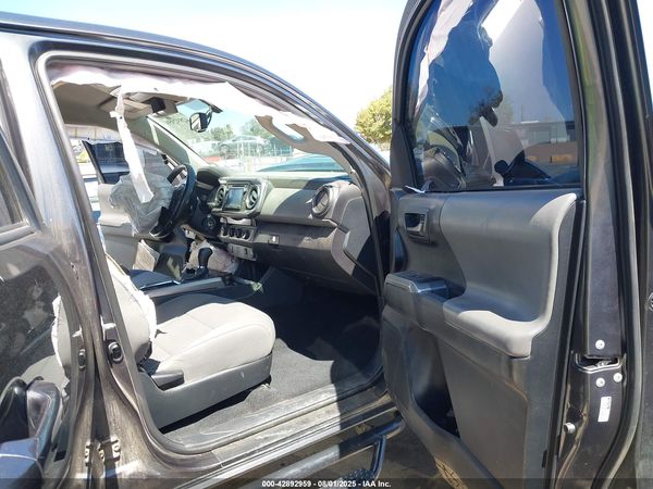 2017 TOYOTA TACOMA SR5 V6
