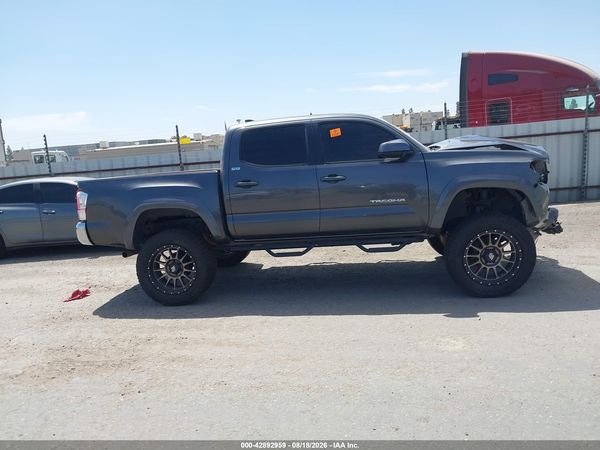 2017 TOYOTA TACOMA SR5 V6