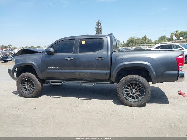 2017 TOYOTA TACOMA SR5 V6