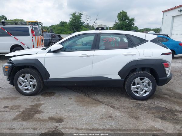 2025 HYUNDAI KONA SE