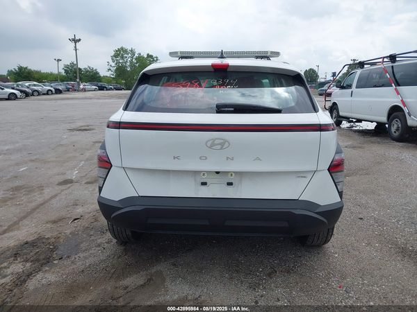 2025 HYUNDAI KONA SE