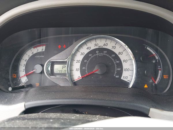 2013 TOYOTA SIENNA SE 8 PASSENGER