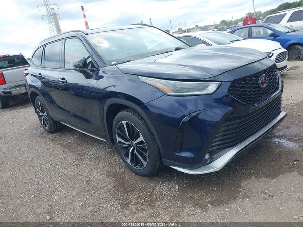 2021 TOYOTA HIGHLANDER XSE