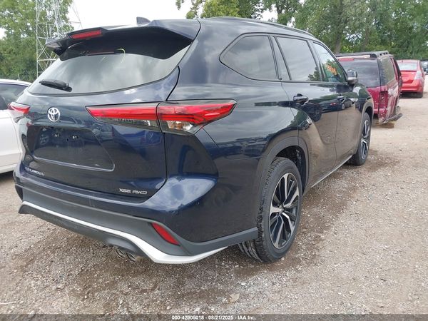 2021 TOYOTA HIGHLANDER XSE