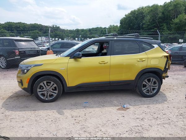2021 KIA SELTOS S