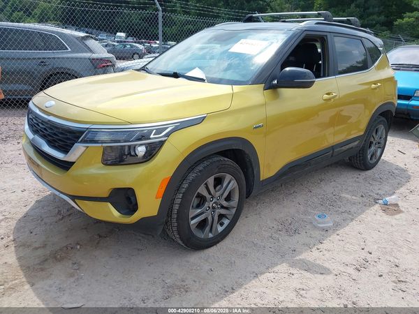 2021 KIA SELTOS S