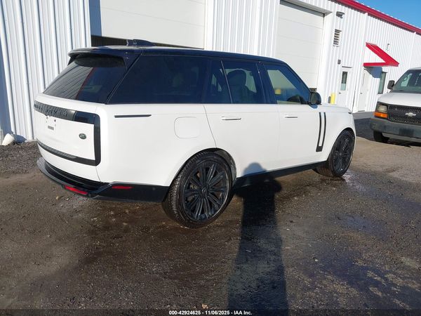 2023 LAND ROVER RANGE ROVER P400 SE
