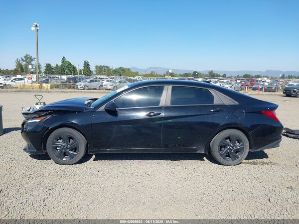 2022 HYUNDAI ELANTRA HYBRID BLUE