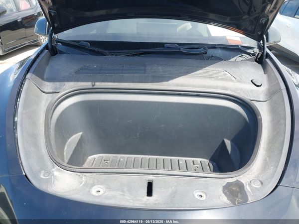 2020 TESLA MODEL Y
