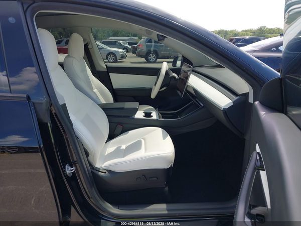 2020 TESLA MODEL Y