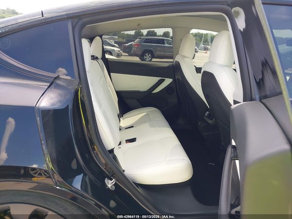 2020 TESLA MODEL Y