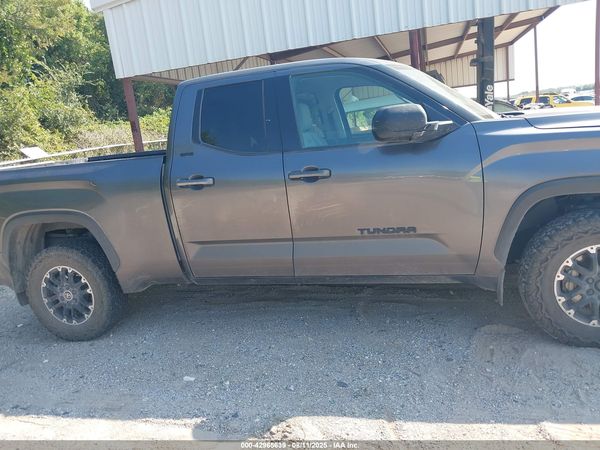 2023 TOYOTA TUNDRA SR5
