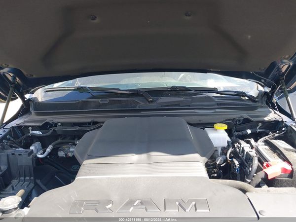 2024 RAM 1500 LARAMIE  4X4 5'7 BOX