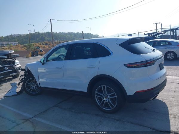 2020 PORSCHE CAYENNE