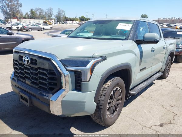 2022 TOYOTA TUNDRA SR5