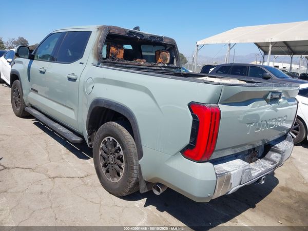 2022 TOYOTA TUNDRA SR5