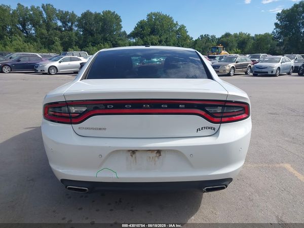 2016 DODGE CHARGER SE