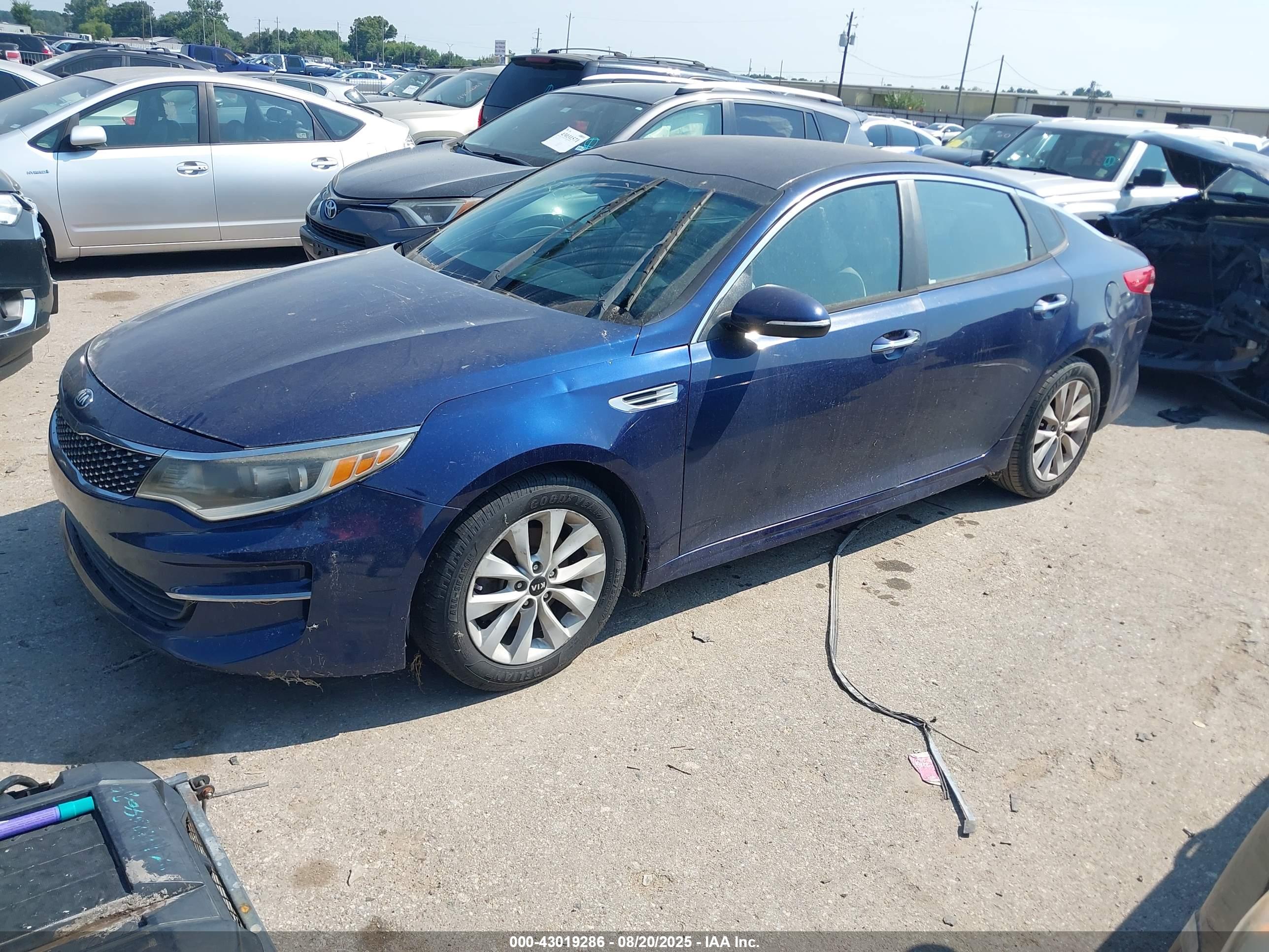 2016 KIA OPTIMA LX
