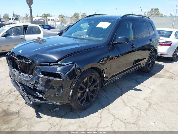 2025 BMW X7 XDRIVE40I