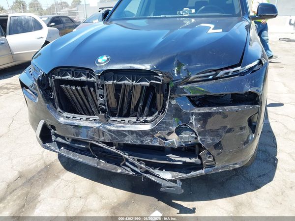 2025 BMW X7 XDRIVE40I