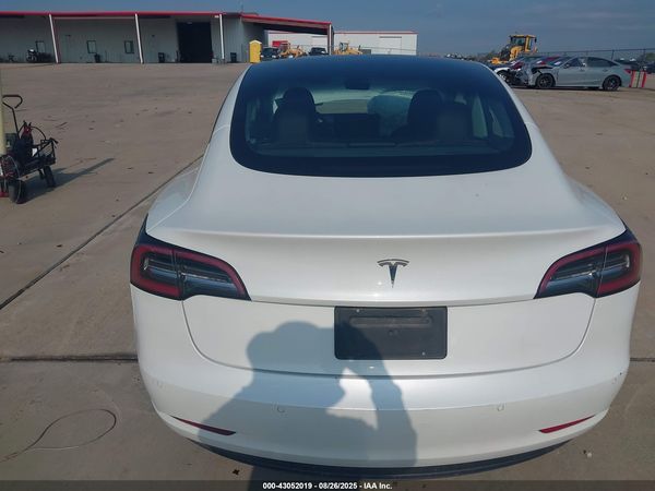 2022 TESLA MODEL 3 REAR-WHEEL DRIVE