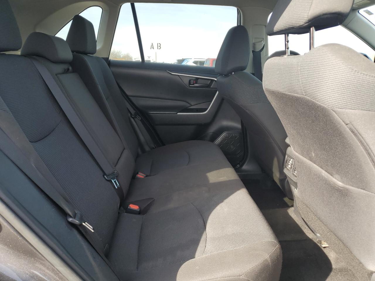 2022 TOYOTA RAV4 LE