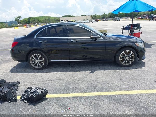 2015 MERCEDES-BENZ C 300