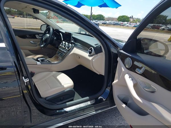 2015 MERCEDES-BENZ C 300